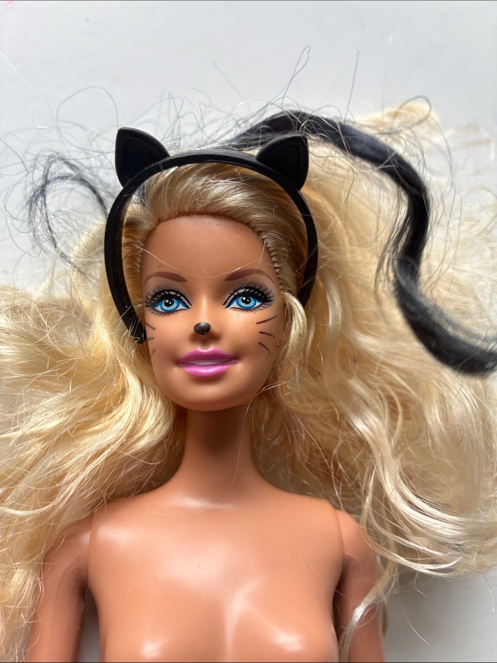 Lot of 5 Barbie Fashion Dolls - Picture 7 of 11